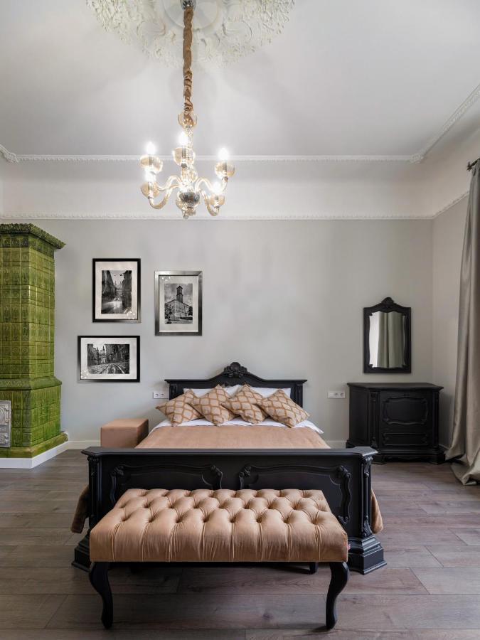 3 Room Apartments , Rohatyntsyv Street Lviv Buitenkant foto