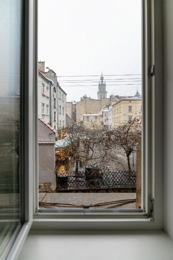 3 Room Apartments , Rohatyntsyv Street Lviv Buitenkant foto